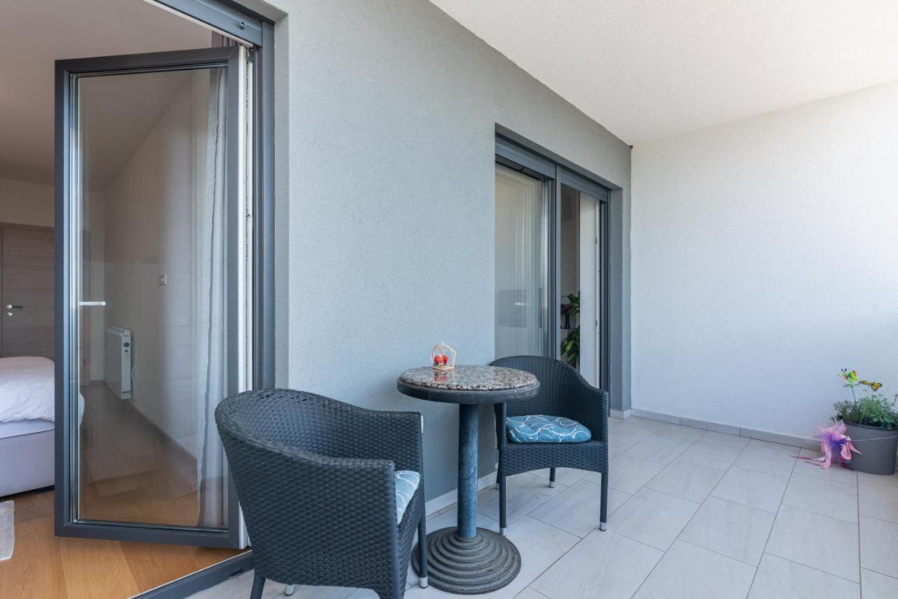 קסטב Apartment With Balcony Ocean Paradise מראה חיצוני תמונה